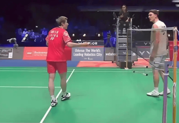 日本队轻取印度队,安赛龙点燃赛场 日本队轻取印度队,安赛龙点燃赛场