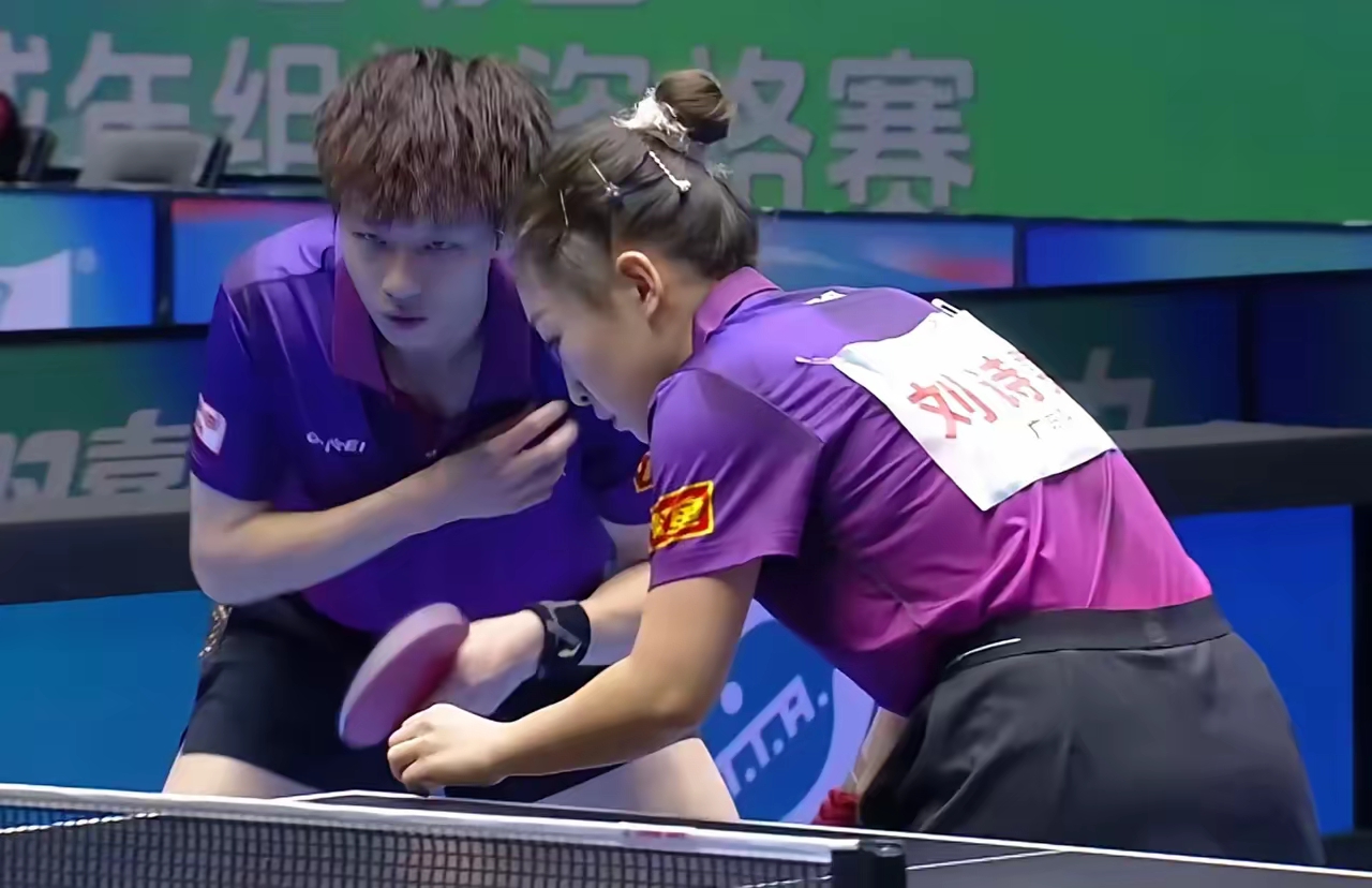 波兰队完胜葡萄牙队,林高远点燃赛场 波兰队完胜葡萄牙队,林高远点燃赛场