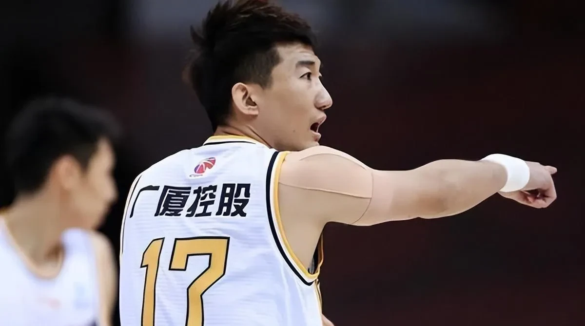 篮网完胜浙江队,高诗岩惊艳四座 篮网完胜浙江队,高诗岩惊艳四座