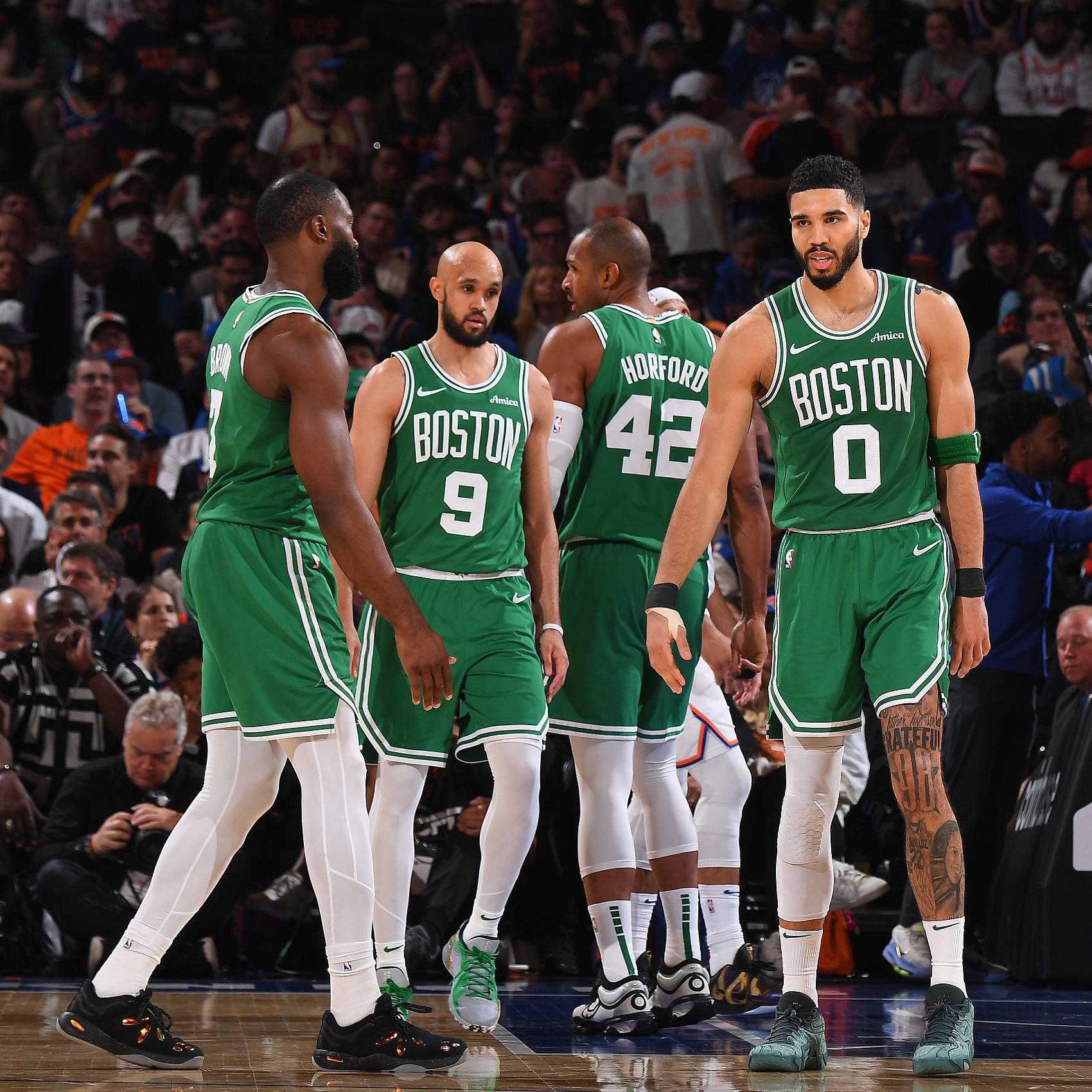 勇士鏖战天津队，塔图姆带队取胜