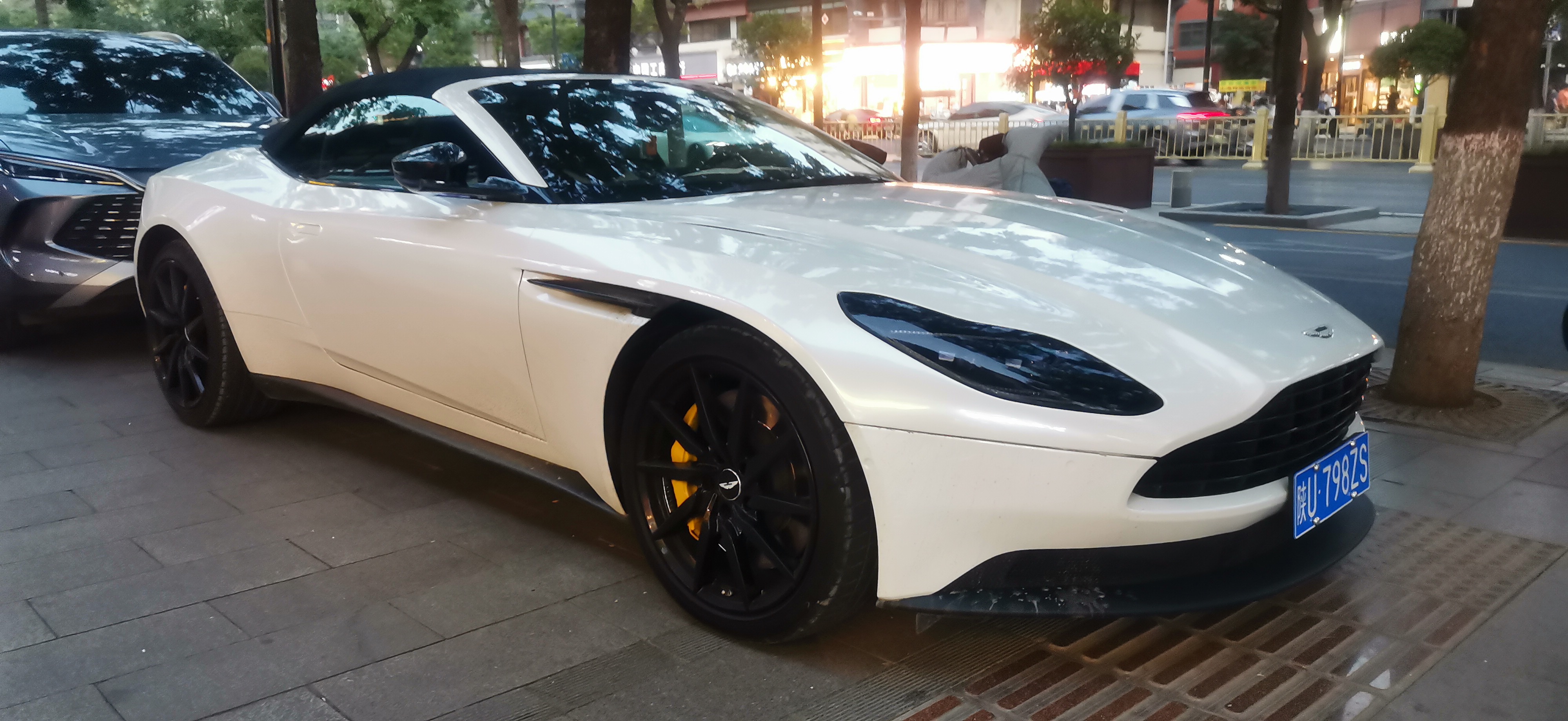 阿斯顿马丁逆转梅赛德斯,汉密尔顿刷新纪录 阿斯顿马丁逆转梅赛德斯,汉密尔顿刷新纪录