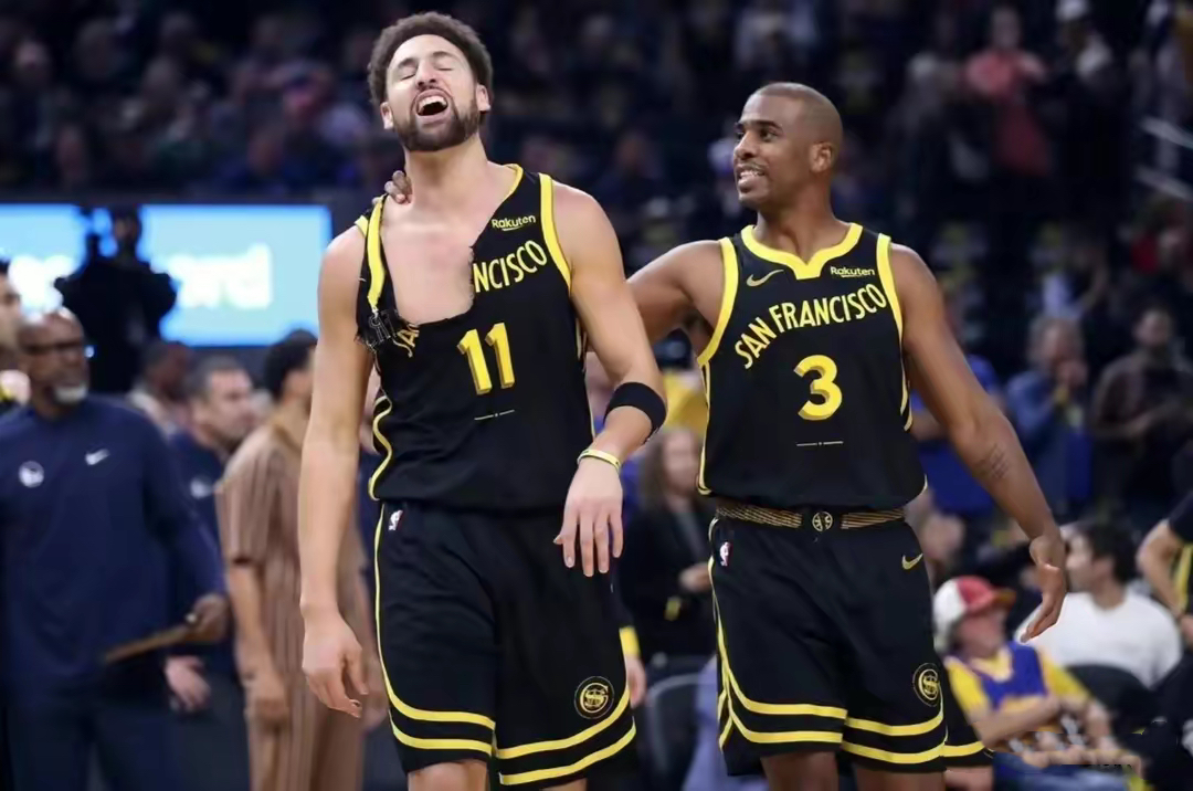 西部联盟的强队即将在场上展开激烈对决