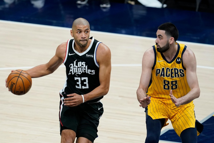 步行者完胜尼日利亚男篮，巴图姆一己之力扛起全队