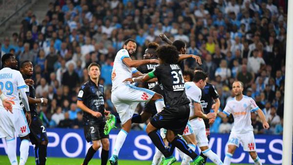 甘冈主场不敌马赛，遭遇连败