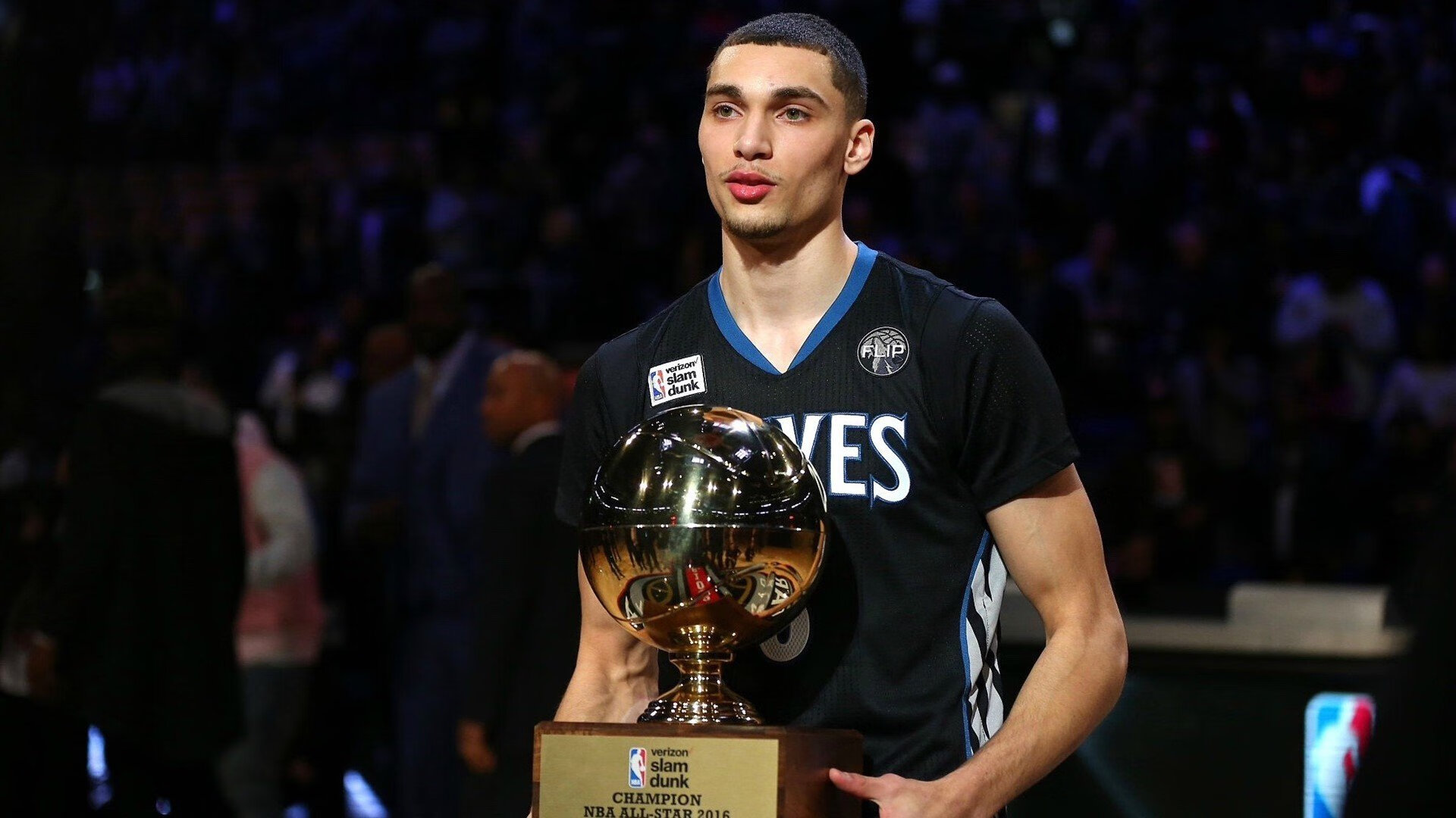 久保建英单骑破阵，威尔士提前终结悬念，墨西哥黯然离场