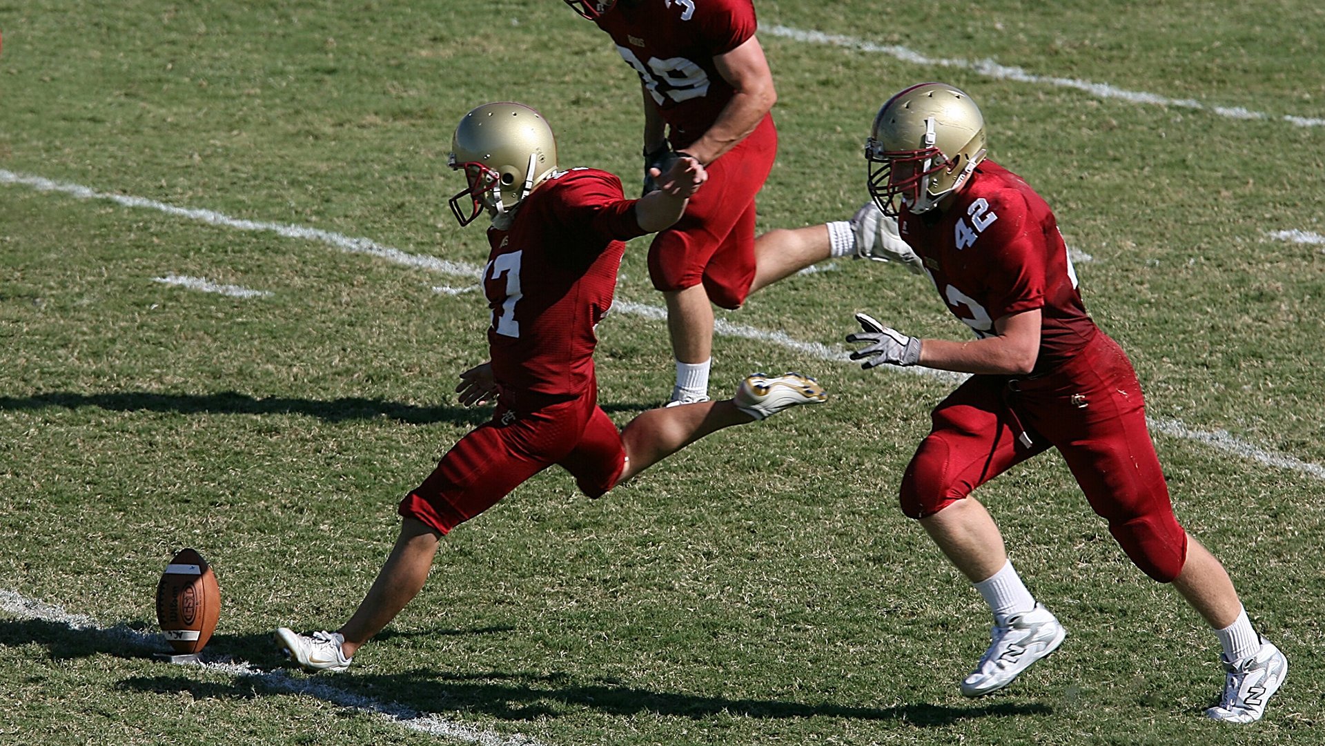 意甲焦点战之夜，戈麦斯用实力证明自己，一记重炮击碎所有质疑