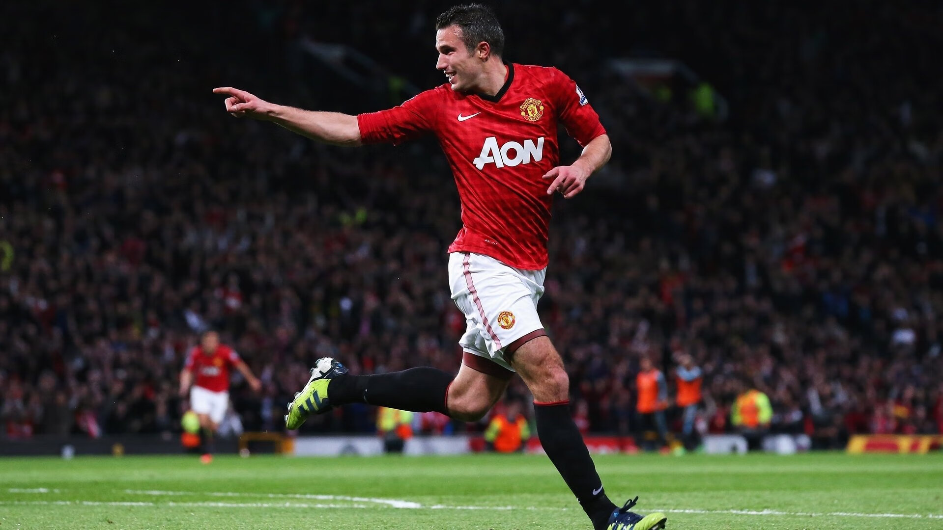 赛道奇迹，皮亚斯特里领衔红牛二队上演惊天逆转，终结索伯统治