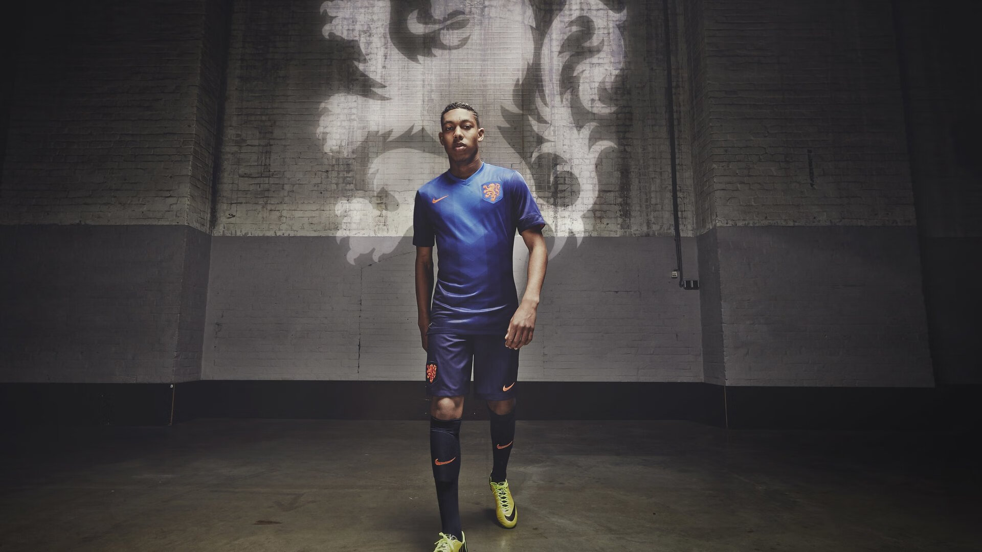 阿劳霍的指挥棒，南非对阵莱比锡红牛，一人带动全队节奏的交响曲